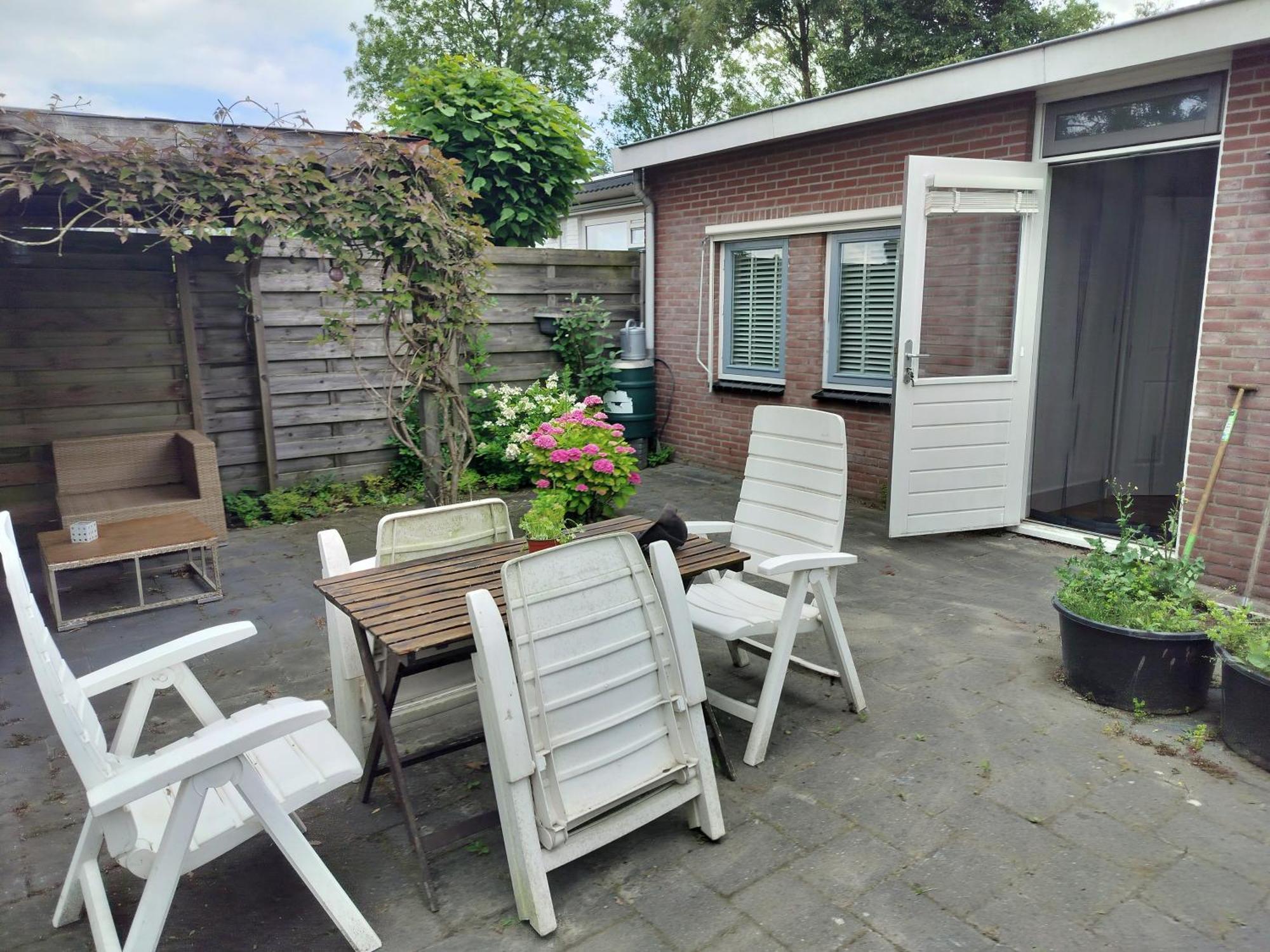 Solstice, Quiet Cottage In Bruinisse, Zeeland Esterno foto